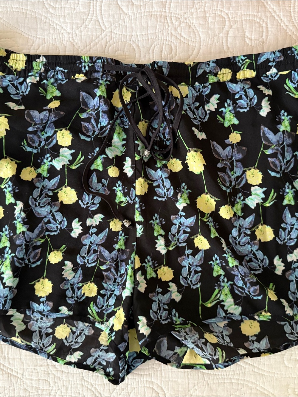 Heartloom Black Floral Drawstring Women's Shorts with Yellow & Blue Flowers